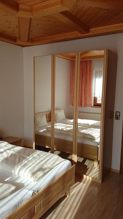 Ferienwohnung Haus Alpina Weissensee Exterior foto